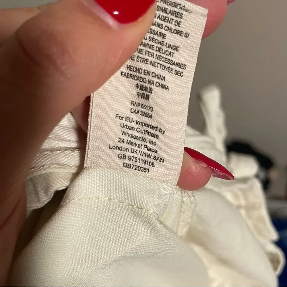 FREE PEOPLE High Waisted ‘90S Peg Paperbag Pants in Creme- Size 8